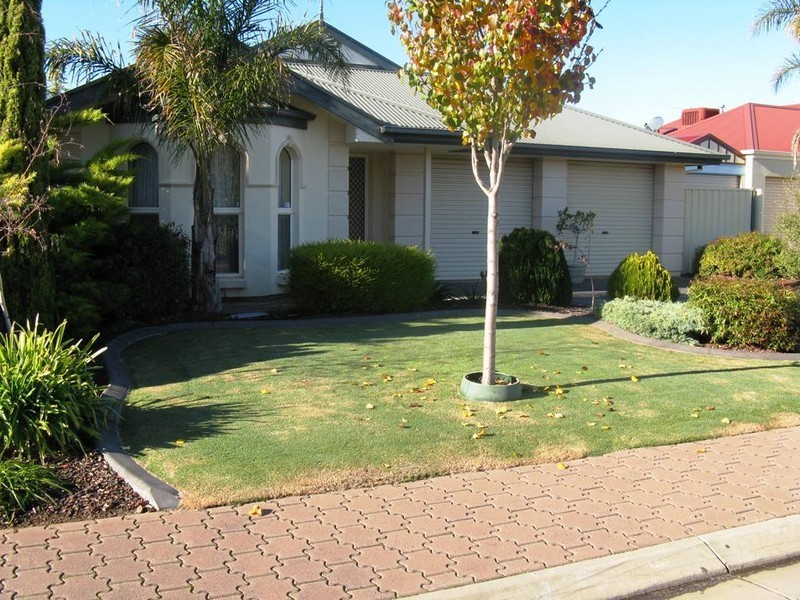 10  Seabright Ave, Parafield Gardens SA 5107