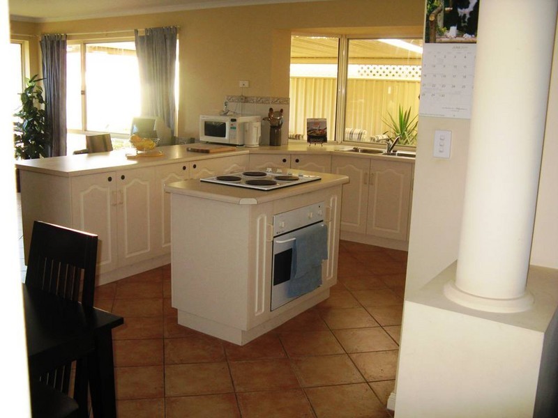 10  Seabright Ave, Parafield Gardens SA 5107