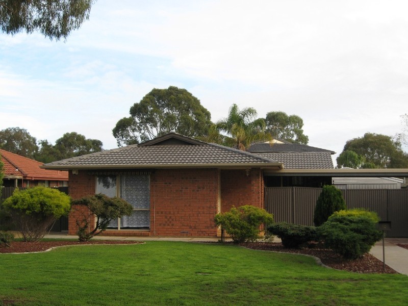 19 Trevalsa Court, Salisbury Heights SA 5109