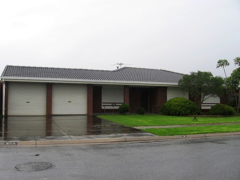 8 Claxton Way, Burton SA 5110