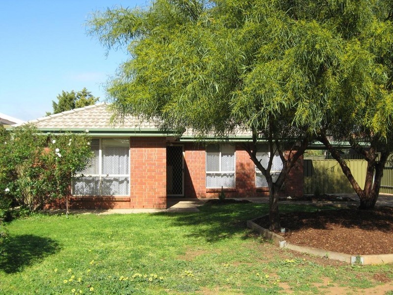 4  McLean Crt, Andrews Farm SA 5114