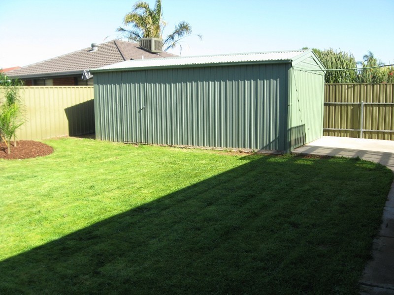 4  McLean Crt, Andrews Farm SA 5114