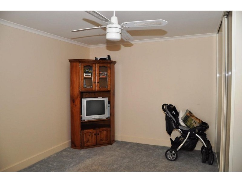 18 Noora Cr, Munno Para SA 5115