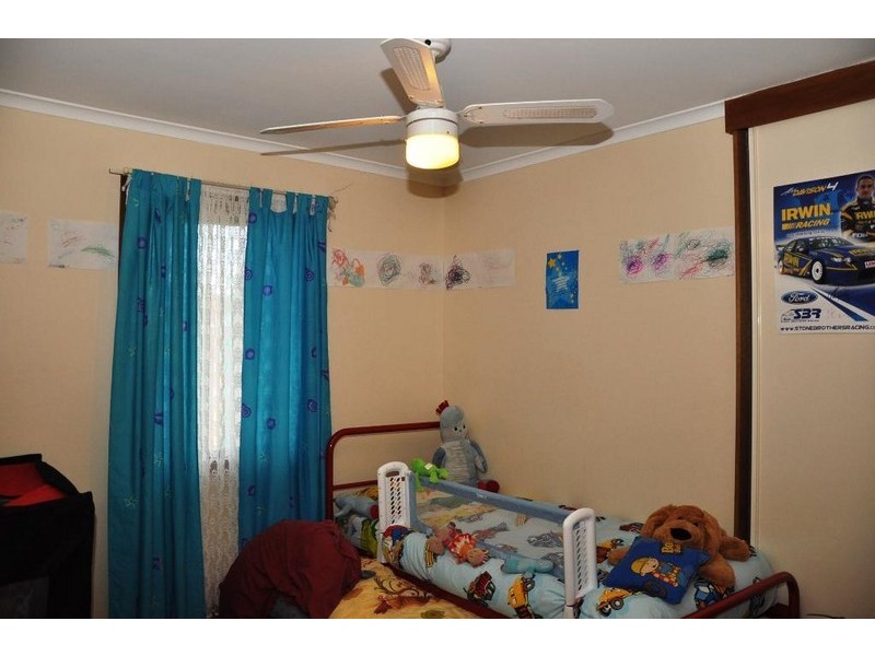 18 Noora Cr, Munno Para SA 5115