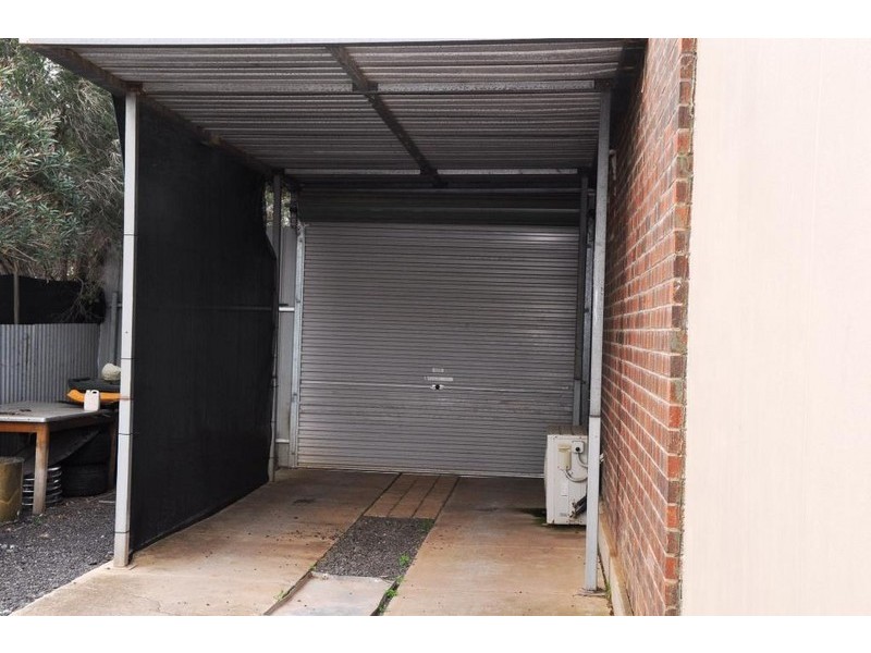 18 Noora Cr, Munno Para SA 5115