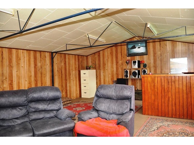 3 Andrew Ave, Salisbury East SA 5109