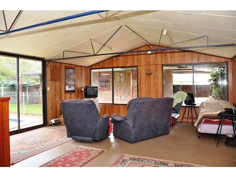 3 Andrew Ave, Salisbury East SA 5109
