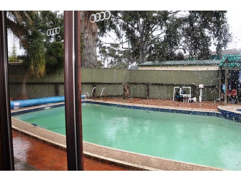 3 Andrew Ave, Salisbury East SA 5109
