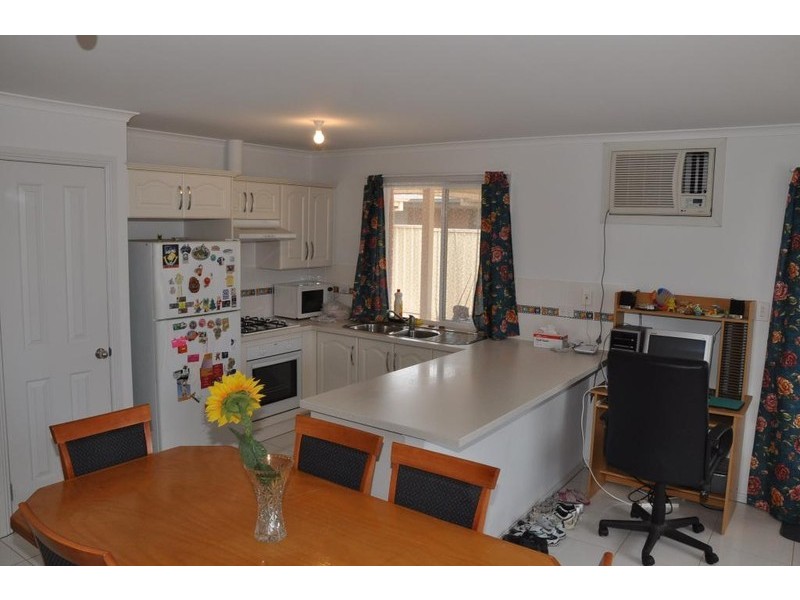 25 Banff St, Burton SA 5110