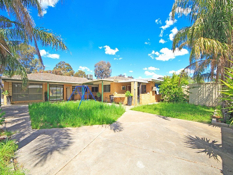 15 Northbri Avenue, Salisbury East SA 5109