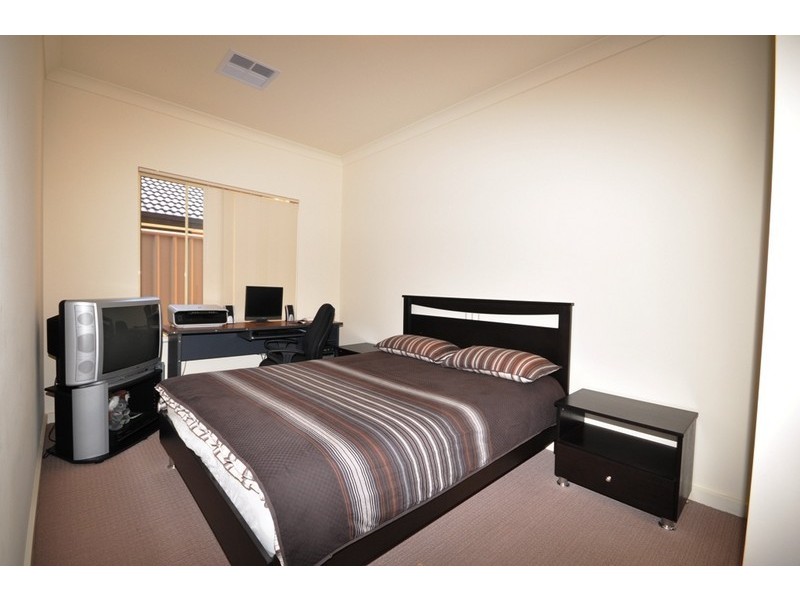 22 Carmine Court, Parafield Gardens SA 5107