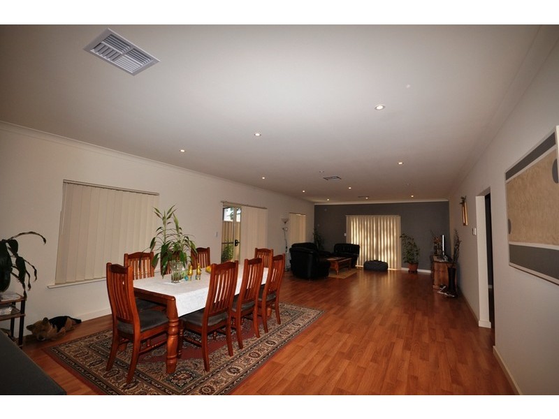 22 Carmine Court, Parafield Gardens SA 5107