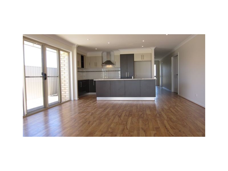 7 Carmine Court, Parafield Gardens SA 5107