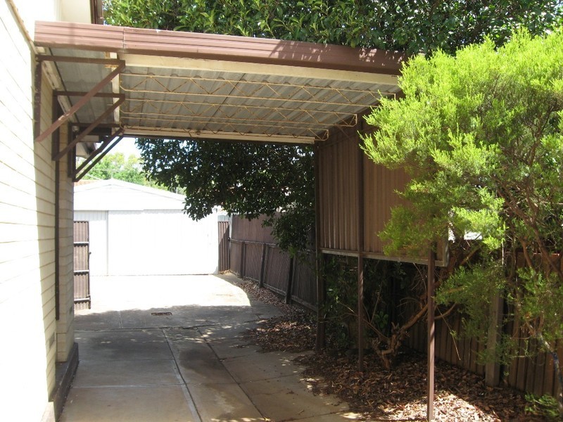 18 Jones Crescent, Elizabeth East SA 5112