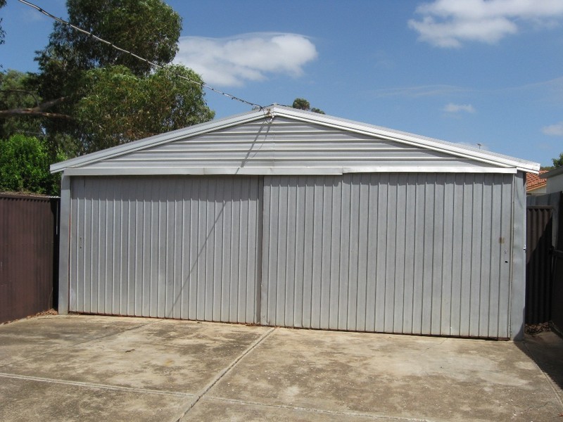 18 Jones Crescent, Elizabeth East SA 5112