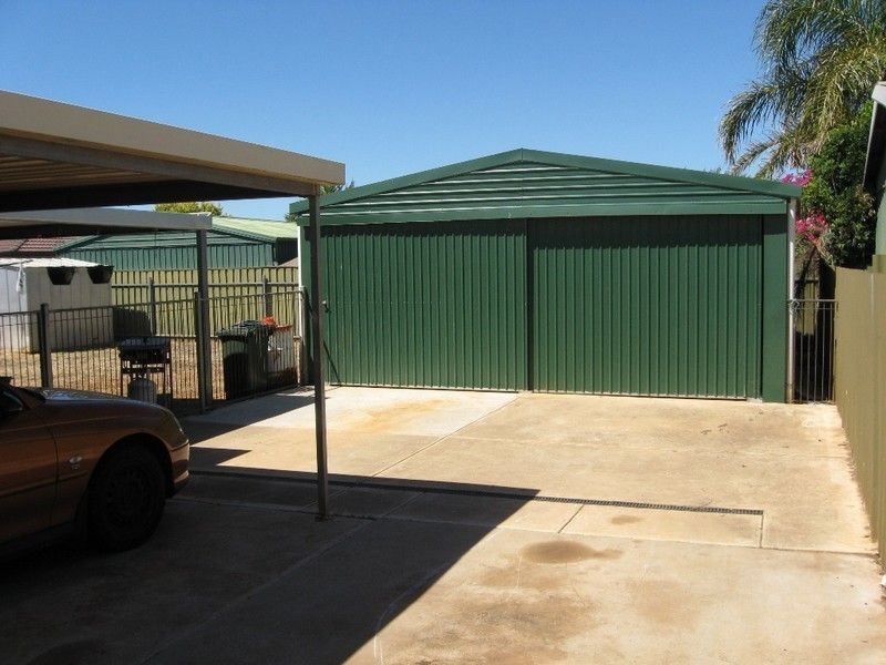 5 Pyrus Cres, Andrews Farm SA 5114