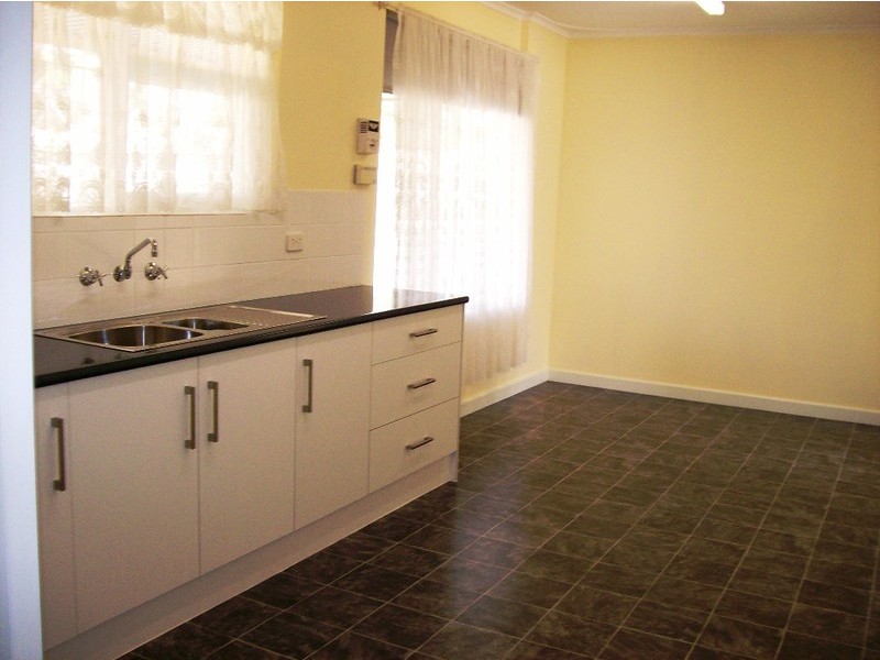 1 Perez Ave, Salisbury SA 5108