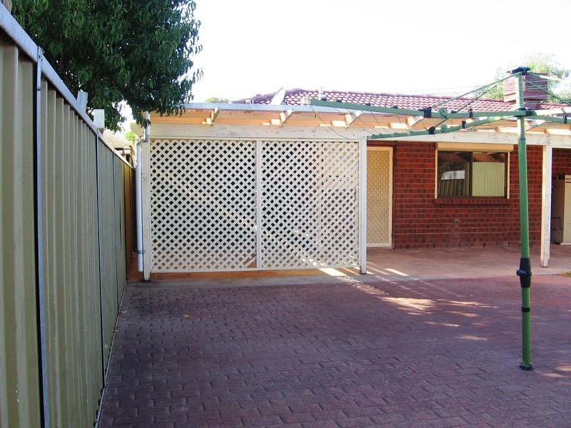 6 Magdalena Cr, Paralowie SA 5108