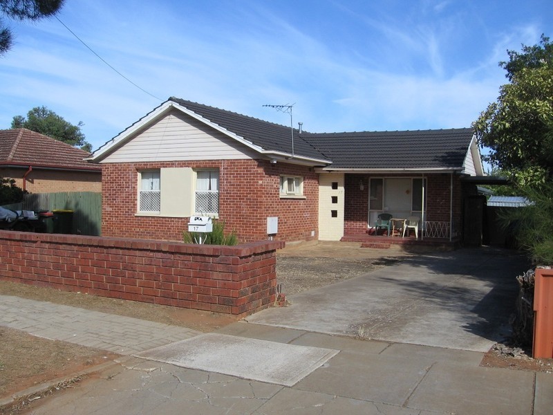 17 Crisp Rd, Elizabeth Downs SA 5113