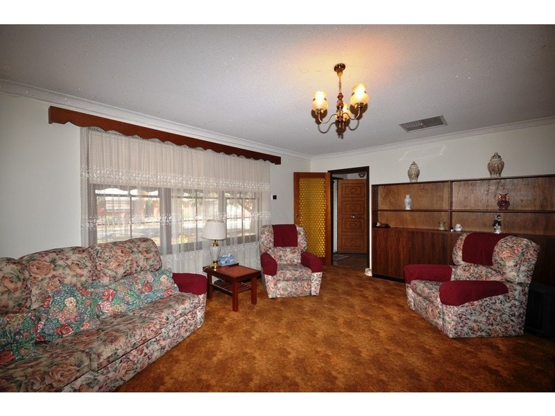 1 Rhus Avenue, Parafield Gardens SA 5107