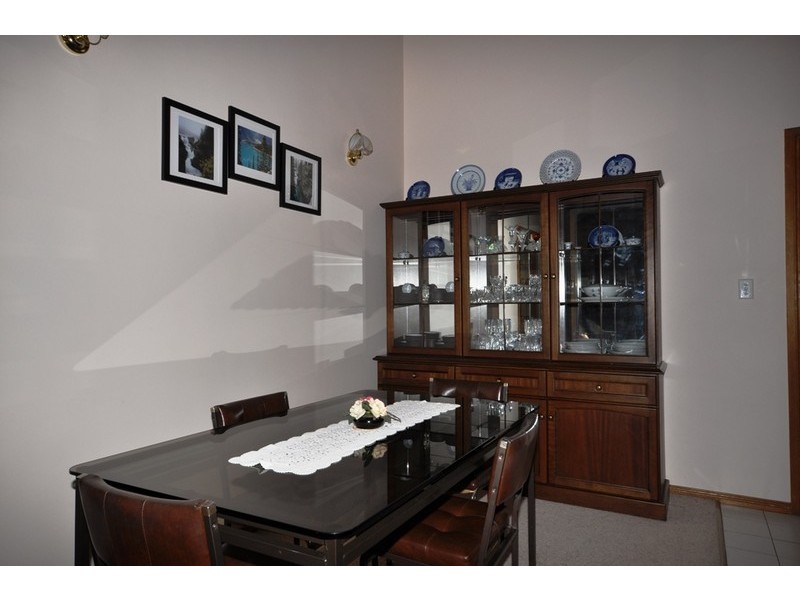 434 Whites Road quiet end, Parafield Gardens SA 5107