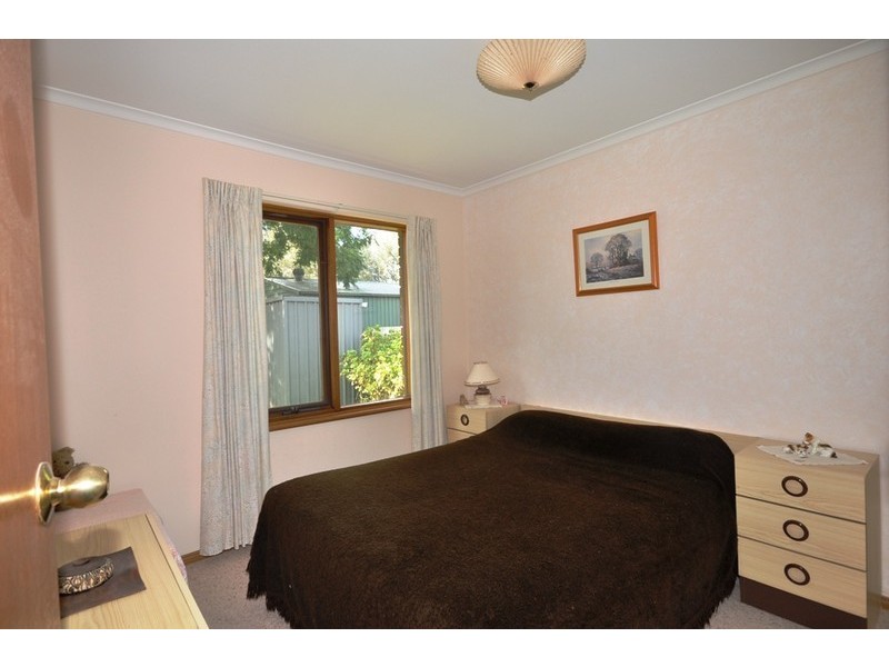 434 Whites Road quiet end, Parafield Gardens SA 5107