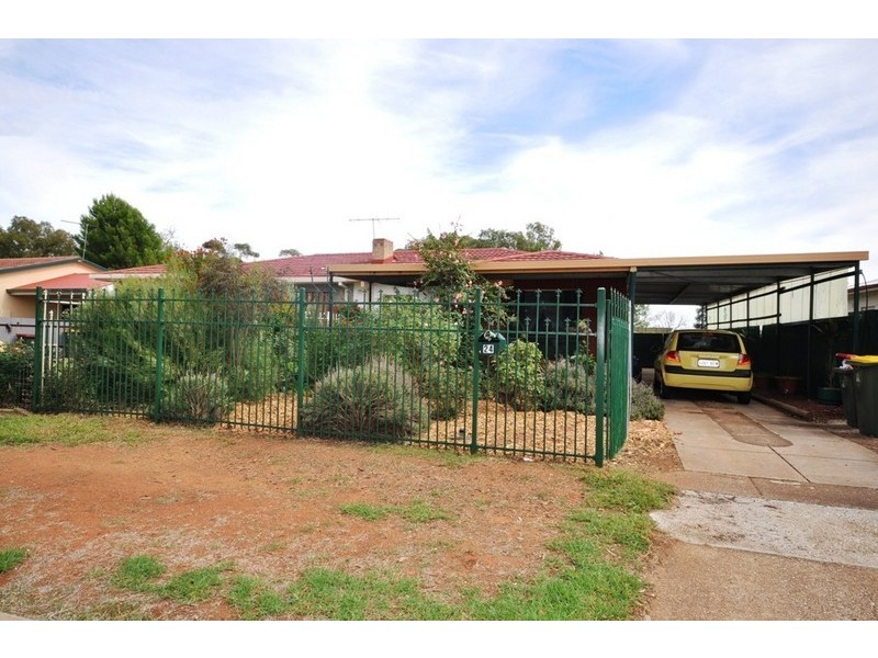 24 Hogarth Road, Elizabeth South SA 5112