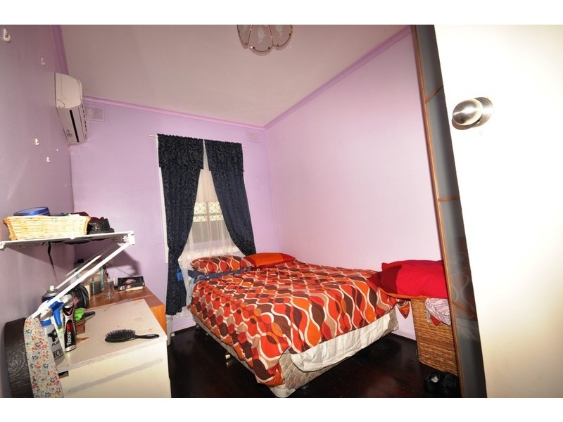 24 Hogarth Road, Elizabeth South SA 5112