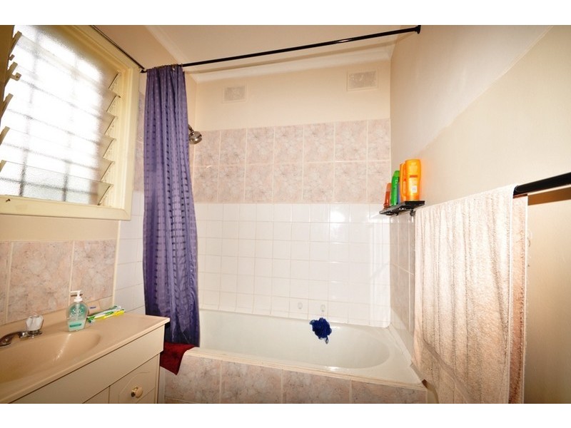 24 Hogarth Road, Elizabeth South SA 5112