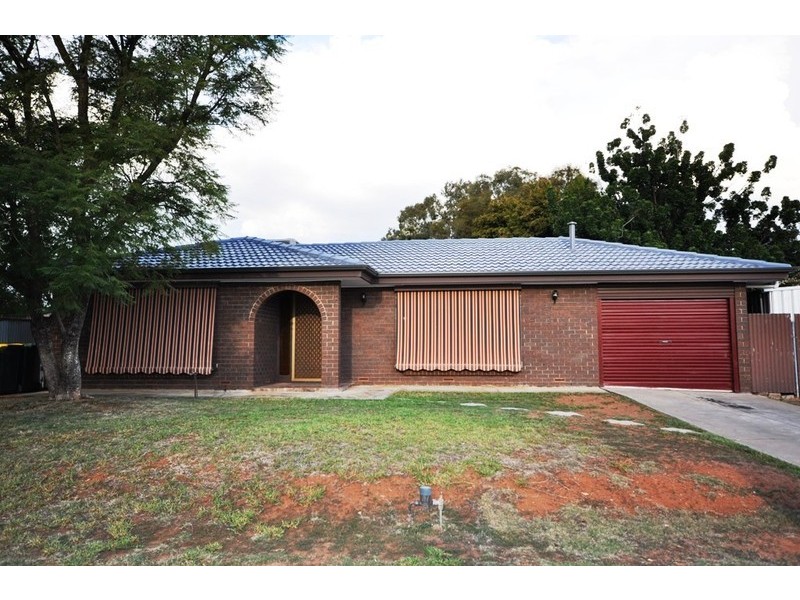 4  Iveleary Avenue, Salisbury East SA 5109