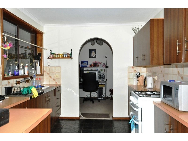 4  Iveleary Avenue, Salisbury East SA 5109