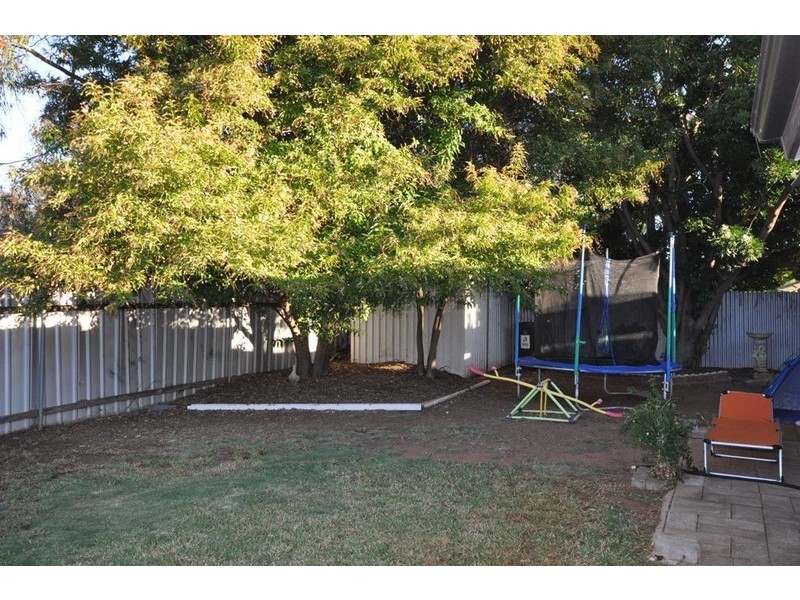 4  Iveleary Avenue, Salisbury East SA 5109