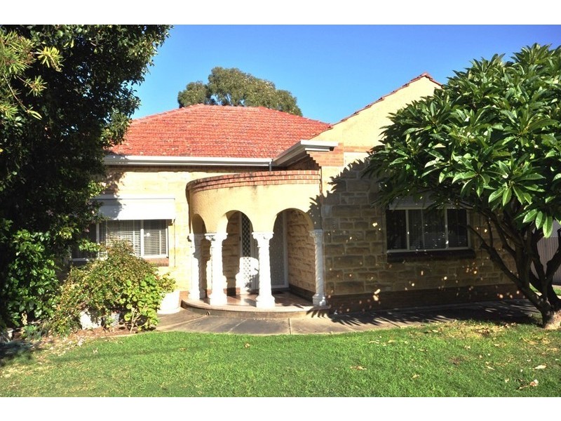 7  Park Street, Glandore SA 5037