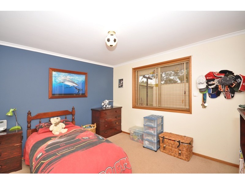 27 Kosmina Crescent, Hillbank SA 5112