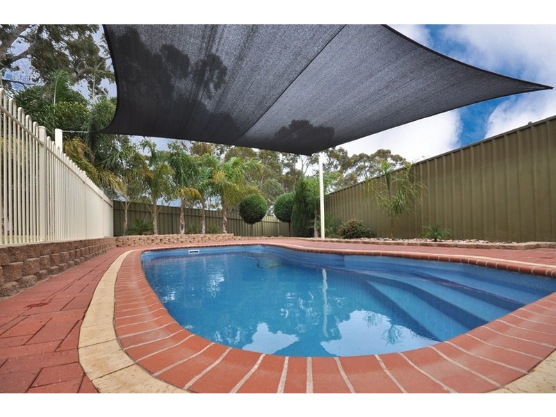 27 Kosmina Crescent, Hillbank SA 5112