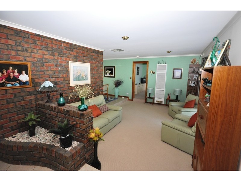 22 Kosmina Crescent, Hillbank SA 5112