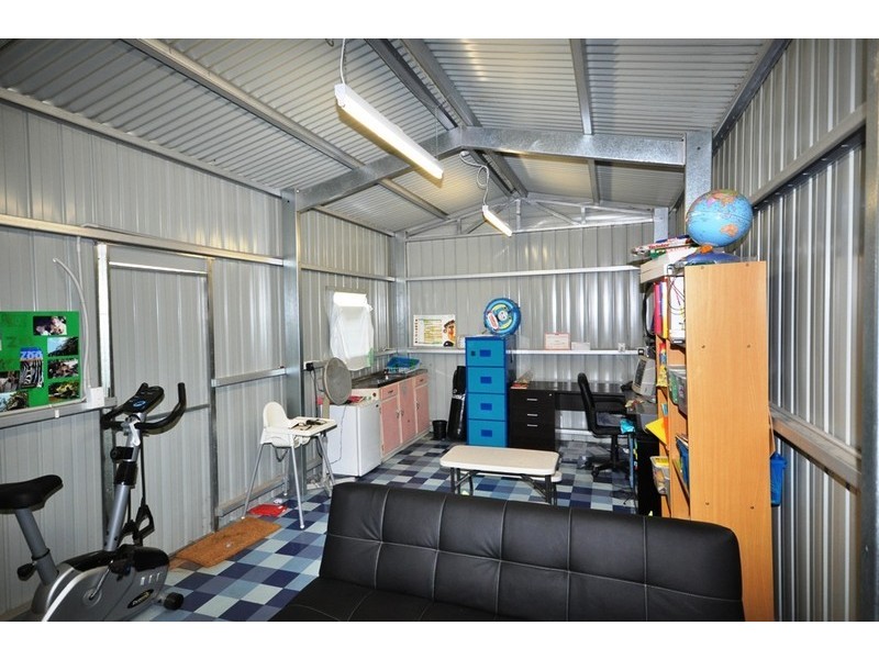 16 Winterbourne Road, Elizabeth Vale SA 5112