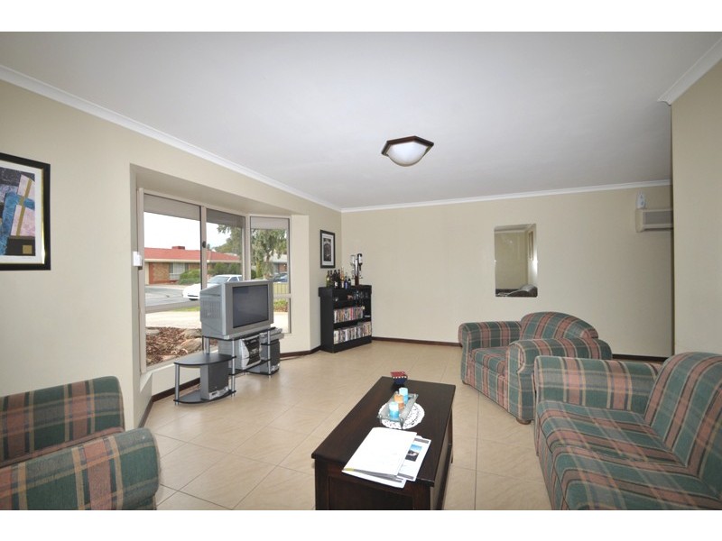9 Teresa Court, Paralowie SA 5108