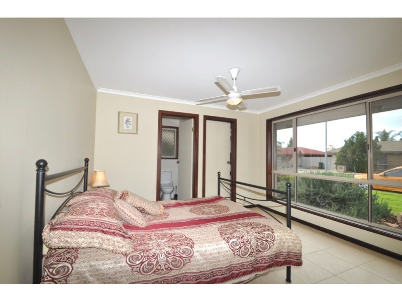 9 Teresa Court, Paralowie SA 5108