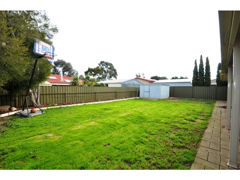 9 Teresa Court, Paralowie SA 5108