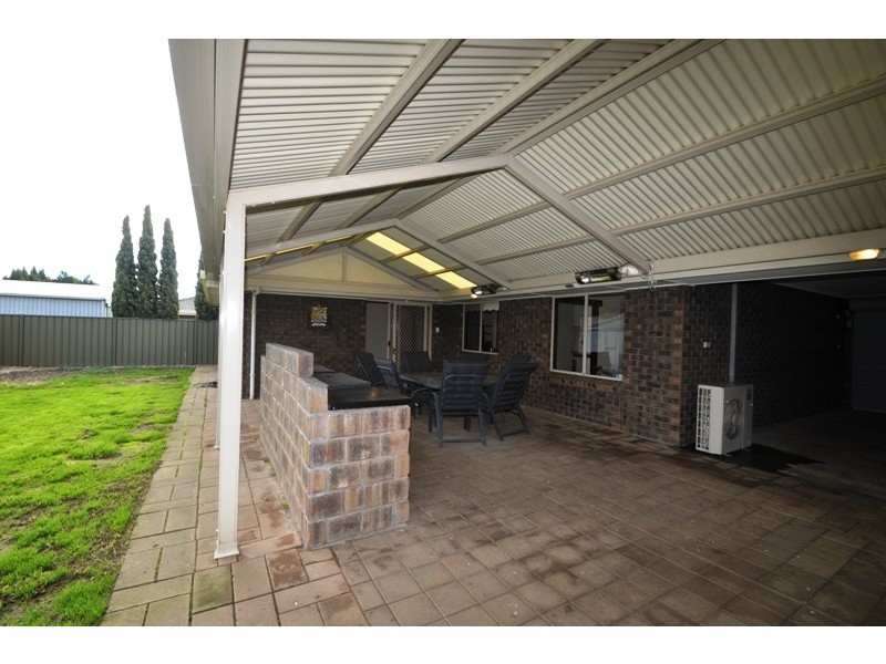 9 Teresa Court, Paralowie SA 5108