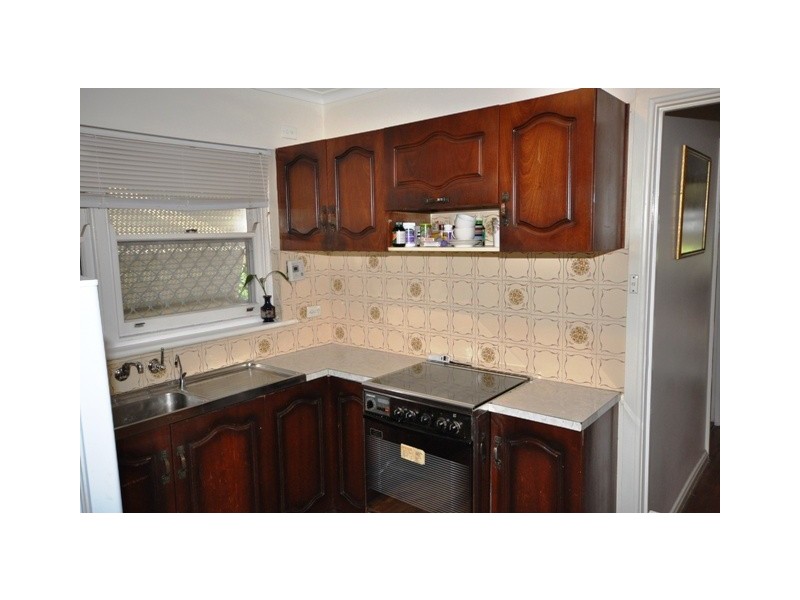 68  Flockhart Avenue, Valley View SA 5093