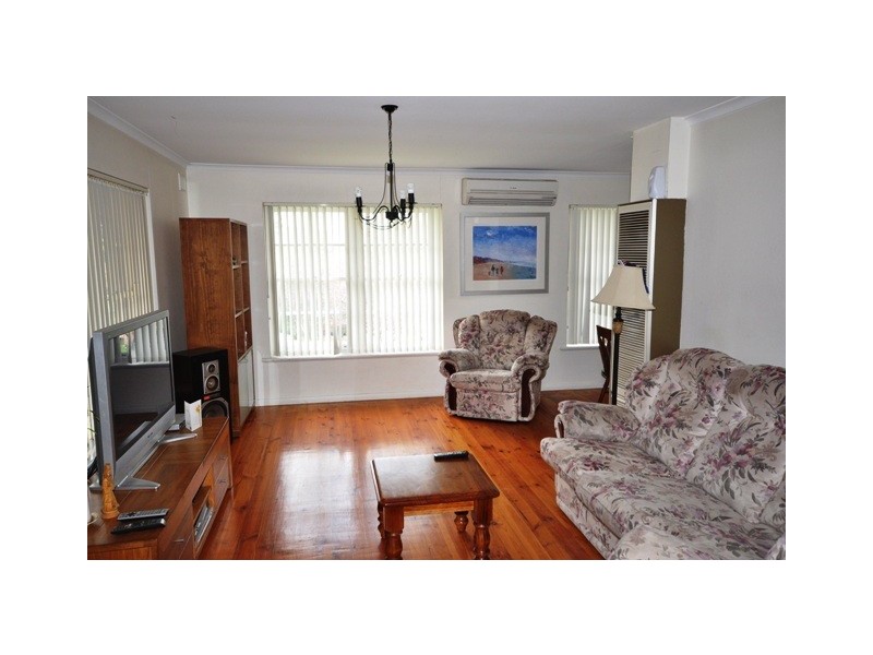 68  Flockhart Avenue, Valley View SA 5093