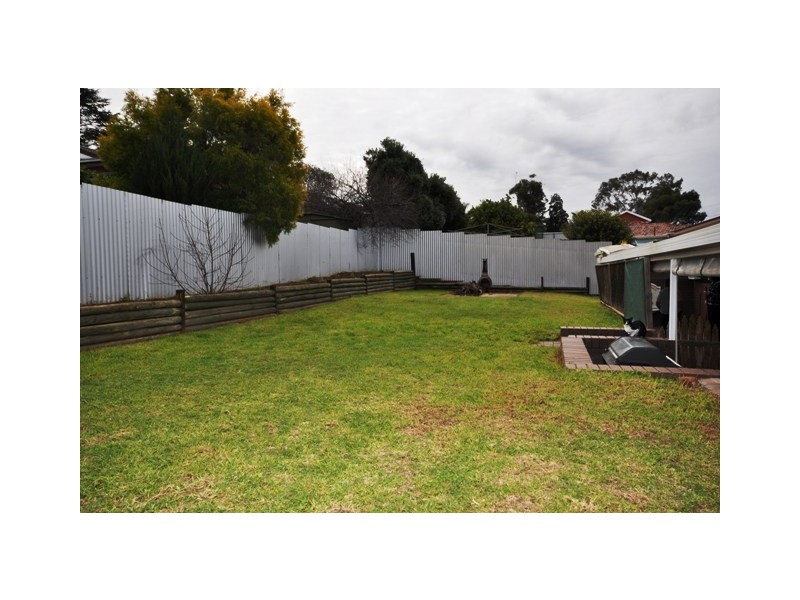 68  Flockhart Avenue, Valley View SA 5093
