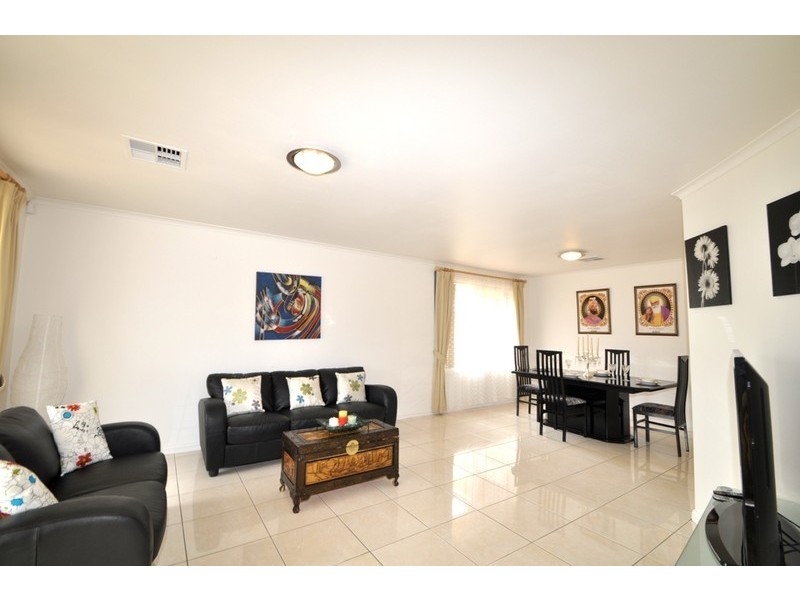 34 Springbank Boulevard, Burton SA 5110