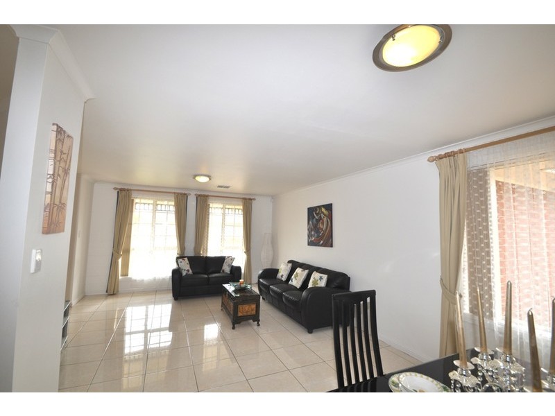 34 Springbank Boulevard, Burton SA 5110