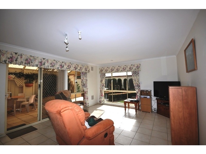 21 Rachael Road, Salisbury Downs SA 5108