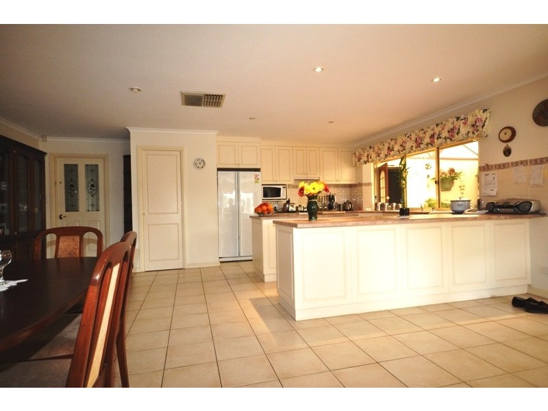21 Rachael Road, Salisbury Downs SA 5108