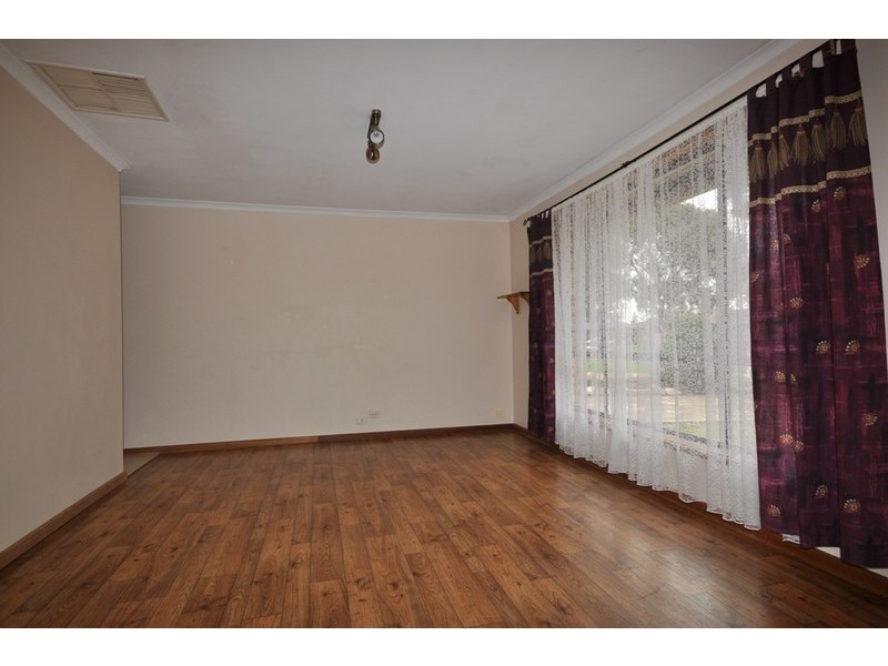 24 Kensington Way, Burton SA 5110