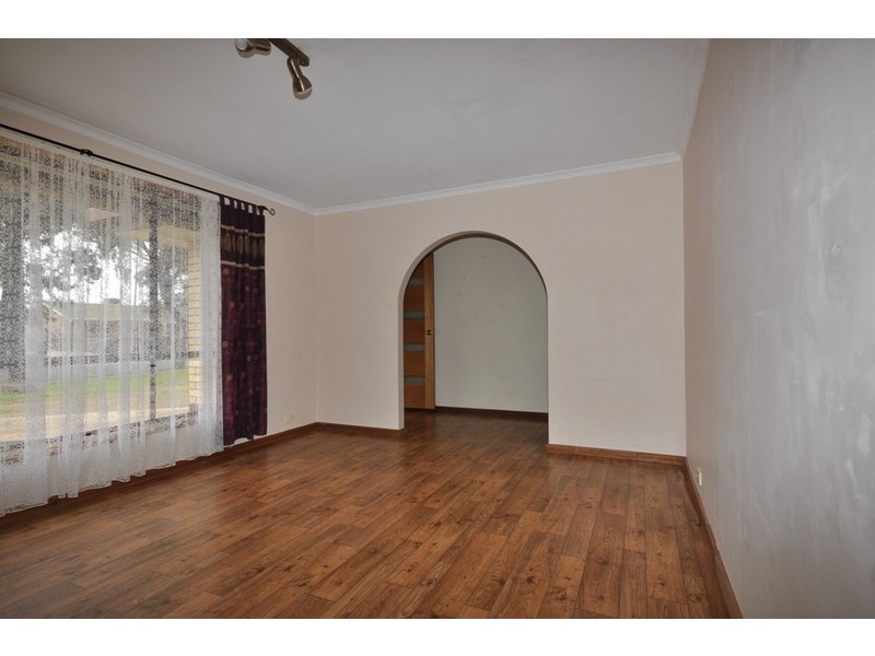 24 Kensington Way, Burton SA 5110